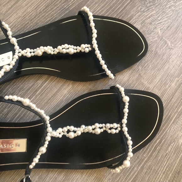 HOST PICK😍Stunning Zara Pearl Sandals - Picture 8 of 9